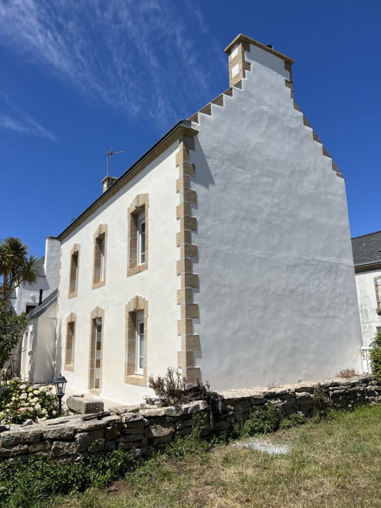 RAVALEMENT MAISON CENTRE PLOUHINEC(8)