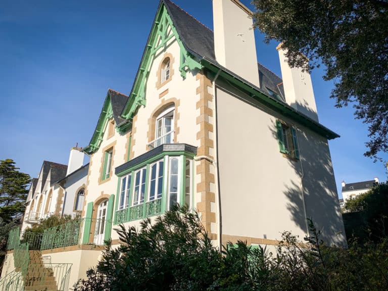 Ravalement façade Plouhinec Audierne nettoyage traitement peinture