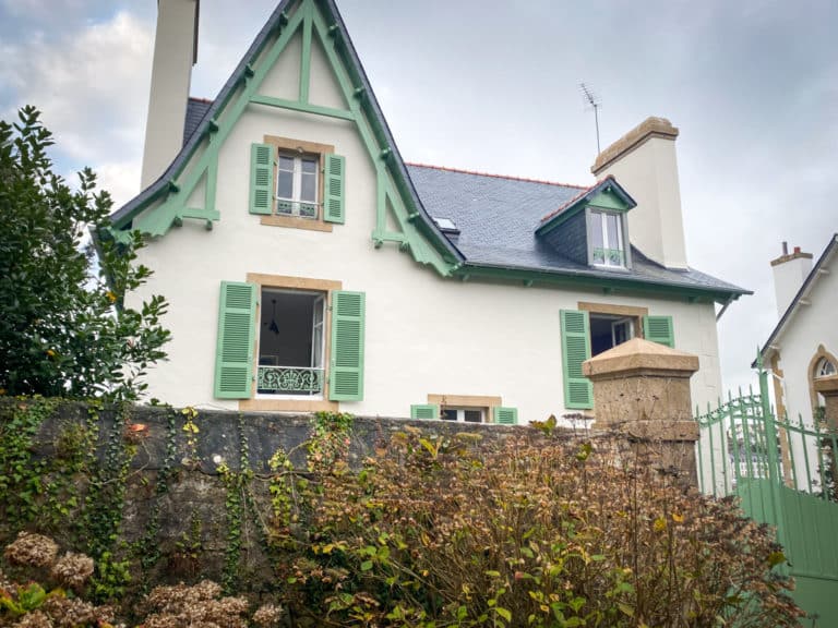 Ravalement façade grande maison